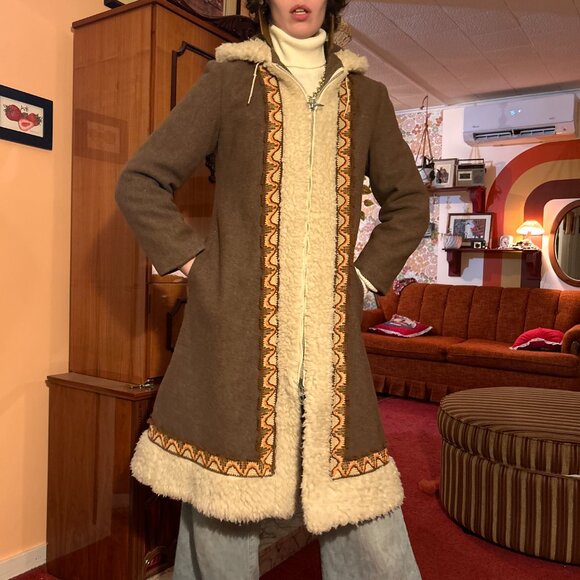 1970s hippie Wool blend hooded embroidered fur trimmed penny lane coat! - Picture 2 of 15
